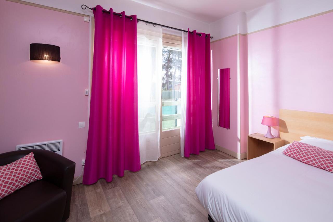 Hotel Les Rocailles モンタニャック エクステリア 写真