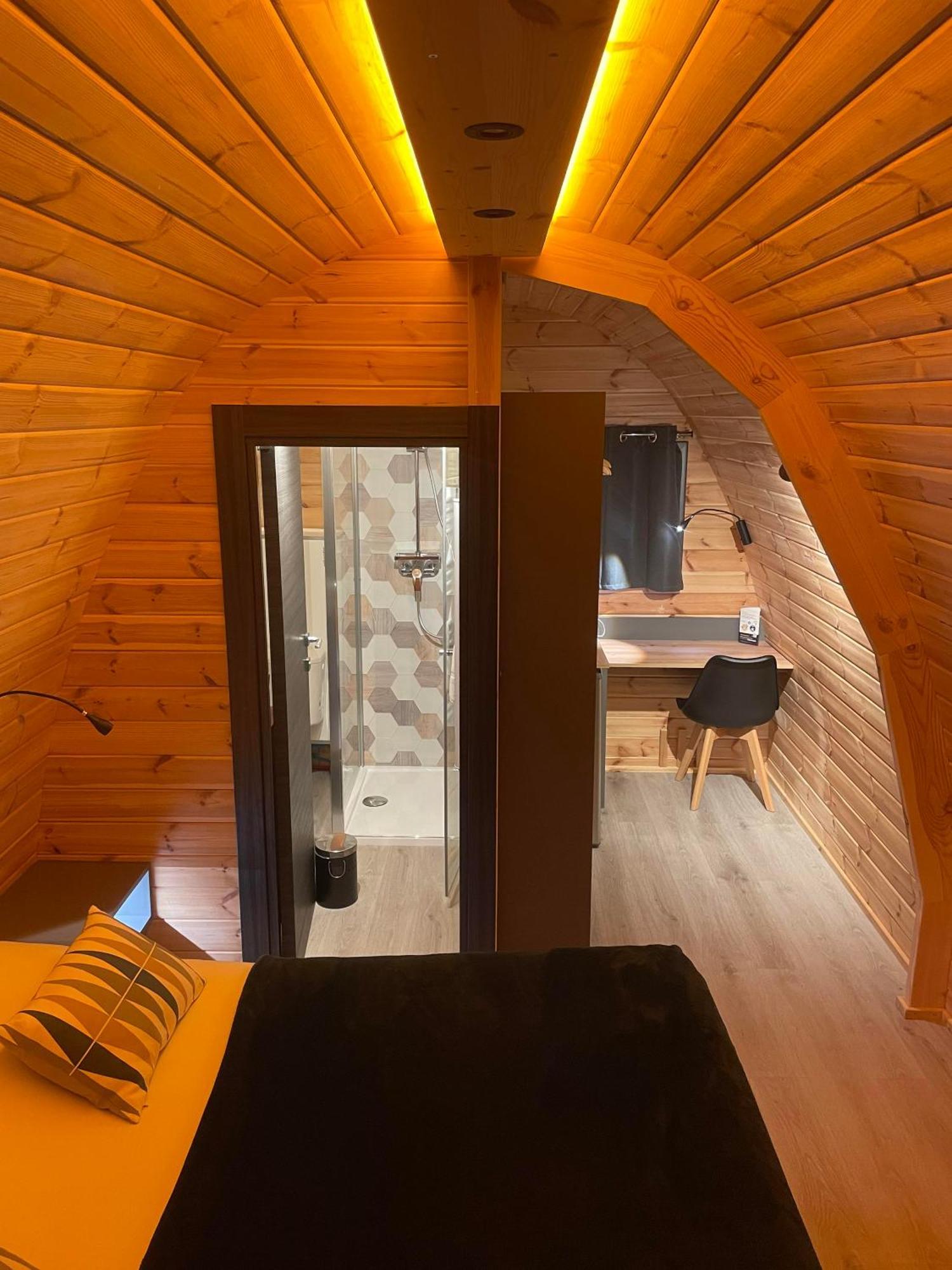 Hotel Les Rocailles モンタニャック エクステリア 写真